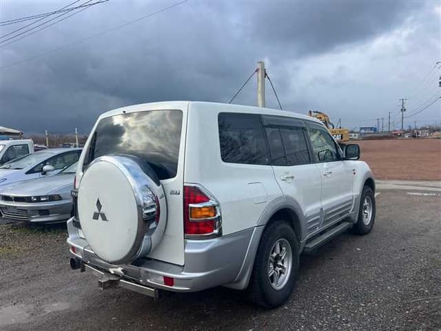 2000 Mitsubishi Pajero JDM car for sale — photo 4 of 25