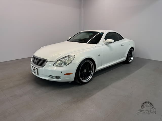 2001 Toyota Soarer JDM car for sale — photo 2 of 25