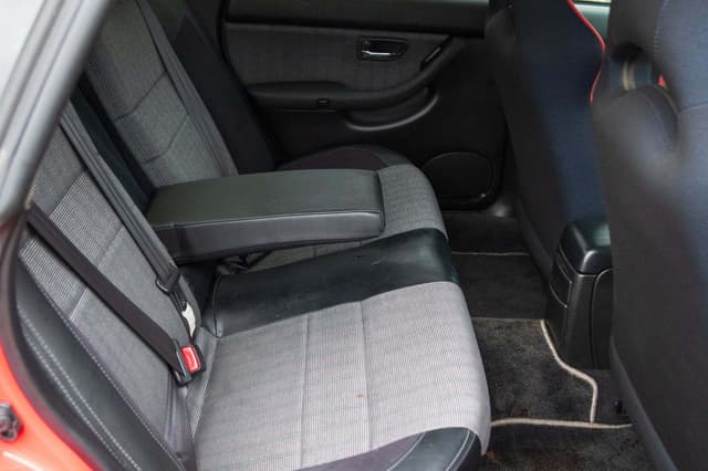2000 Subaru Legacy JDM car for sale — photo 13 of 16