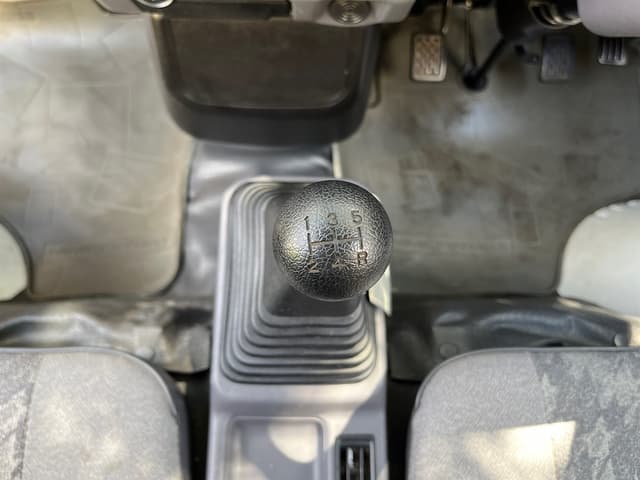1995 Mitsubishi Minicab JDM car for sale — photo 17 of 18
