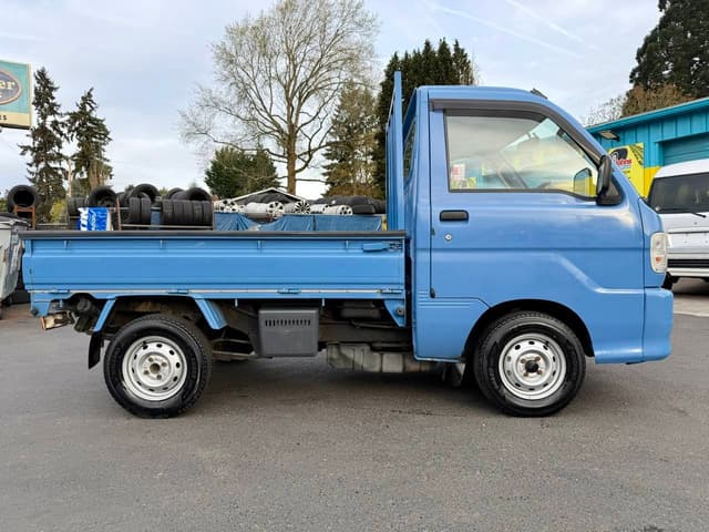 2001 Daihatsu Hijet JDM car for sale — photo 16 of 25