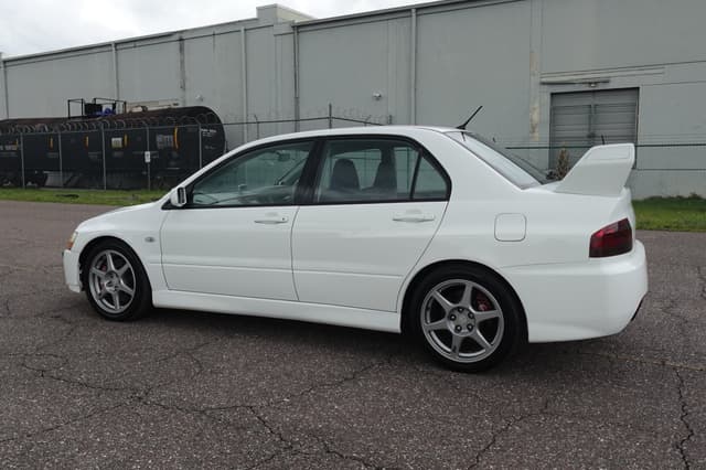 2001 Mitsubishi Lancer Evolution JDM car for sale — photo 10 of 18