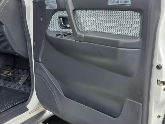 1997 Mitsubishi Pajero JDM car for sale — photo 17 of 25