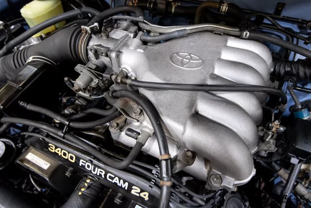 1996 Toyota Hilux JDM car for sale — photo 24 of 25