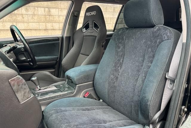 2003 Toyota Crown JDM car for sale — photo 24 of 25
