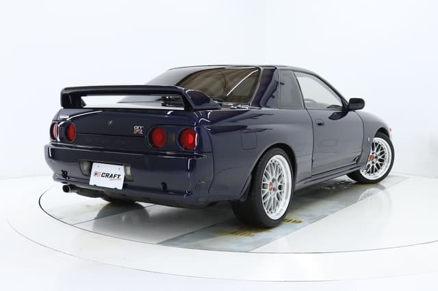 1993 Nissan Skyline JDM car for sale — photo 3 of 10