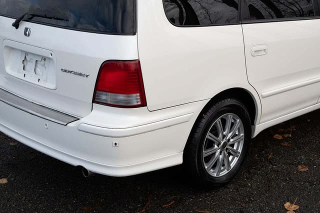 1998 Honda Odyssey JDM car for sale — photo 11 of 25