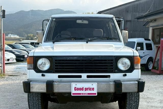 1987 Mitsubishi Pajero JDM car for sale — photo 2 of 3