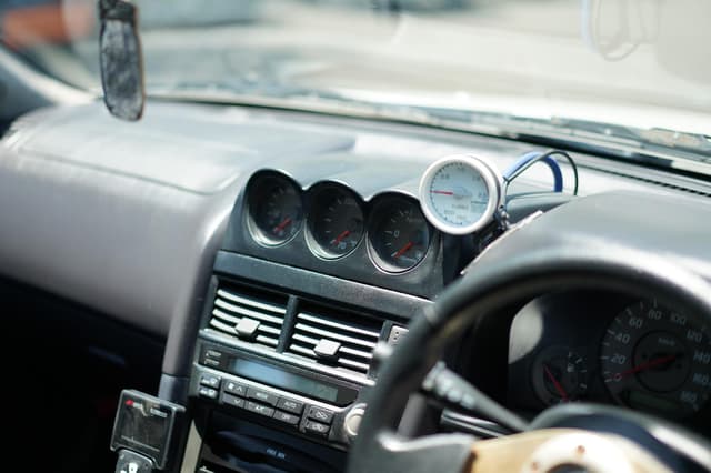 1999 Nissan Skyline JDM car for sale — photo 8 of 25