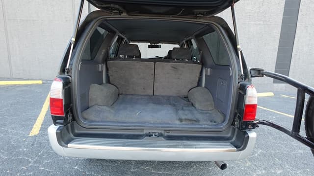 1995 Toyota Hilux Surf JDM car for sale — photo 12 of 14