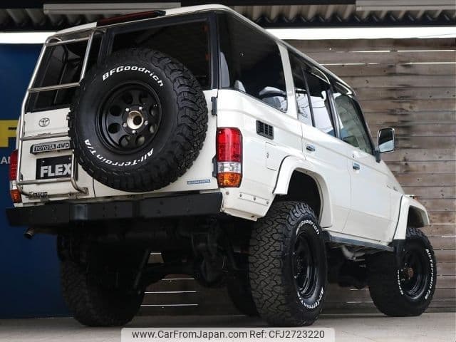 2001 Toyota Land Cruiser JDM car for sale — photo 8 of 20