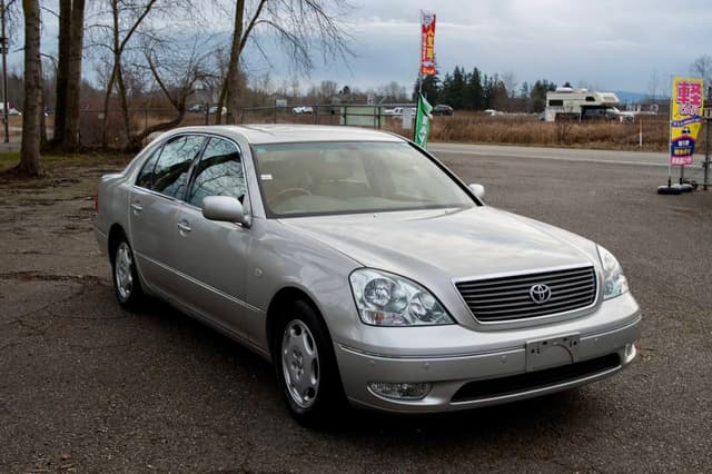2001 Toyota Celsior JDM car for sale — photo 9 of 18