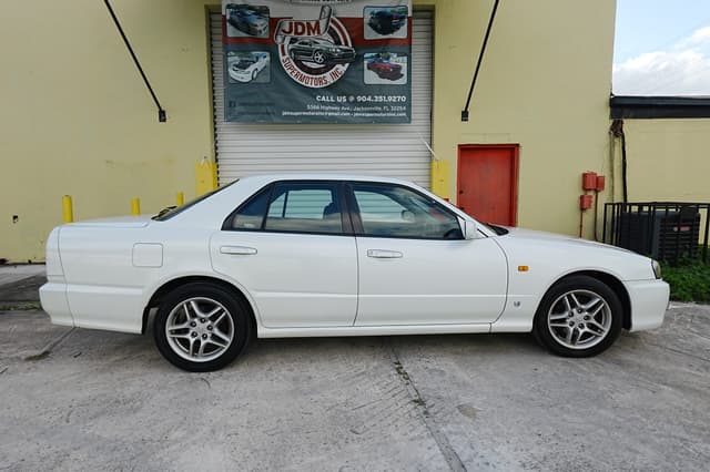 1999 Nissan Skyline JDM car for sale — photo 2 of 15