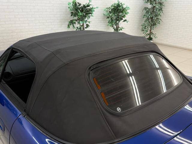 2000 Mazda Roadster (Eunos Roadster / MX-5) JDM car for sale — photo 14 of 17