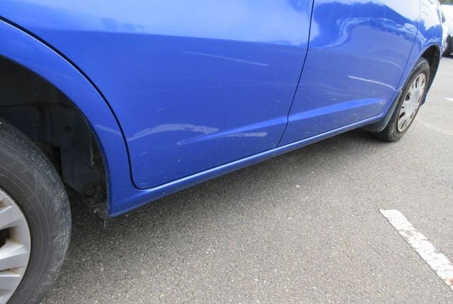 2011 Honda Fit JDM car for sale — photo 21 of 25