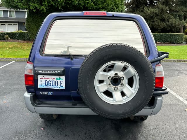 1996 Toyota Hilux Surf JDM car for sale — photo 5 of 25