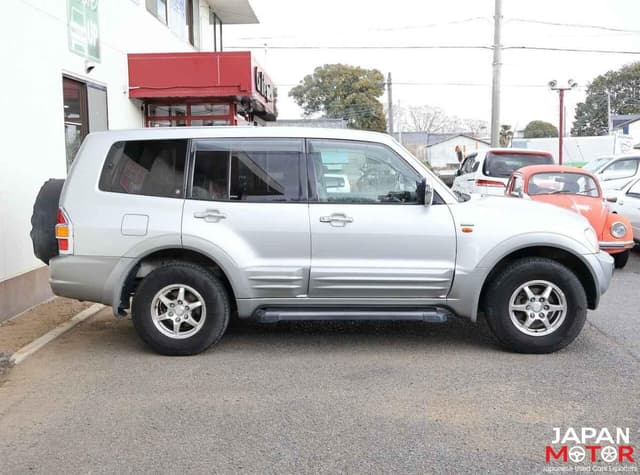 2000 Mitsubishi Pajero JDM car for sale — photo 5 of 15