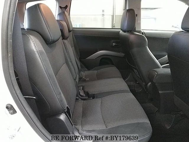 2010 Mitsubishi Outlander JDM car for sale — photo 5 of 6