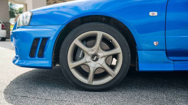 2001 Nissan Skyline JDM car for sale — photo 14 of 24