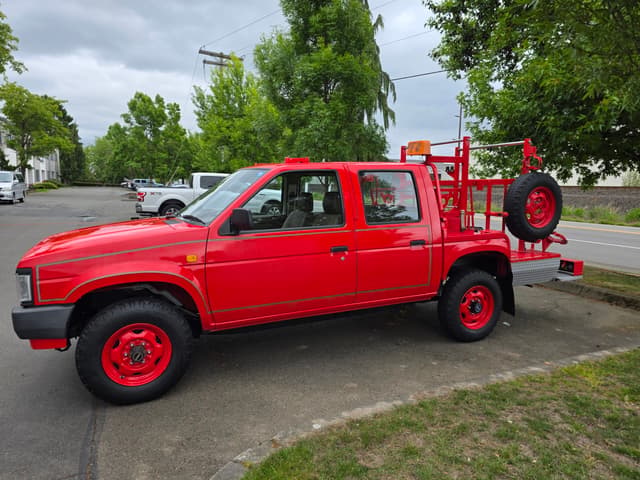 1988 Nissan Truck JDM car for sale — photo 4 of 11