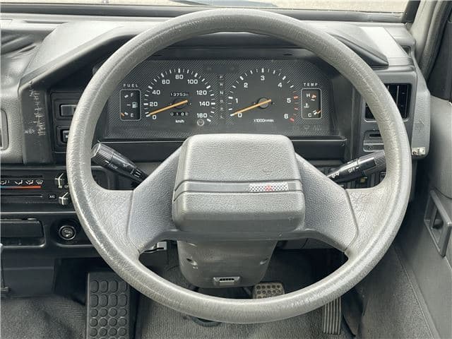 1995 Mitsubishi Delica JDM car for sale — photo 8 of 25