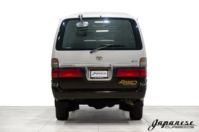 1997 Toyota HiAce JDM car for sale — photo 7 of 25