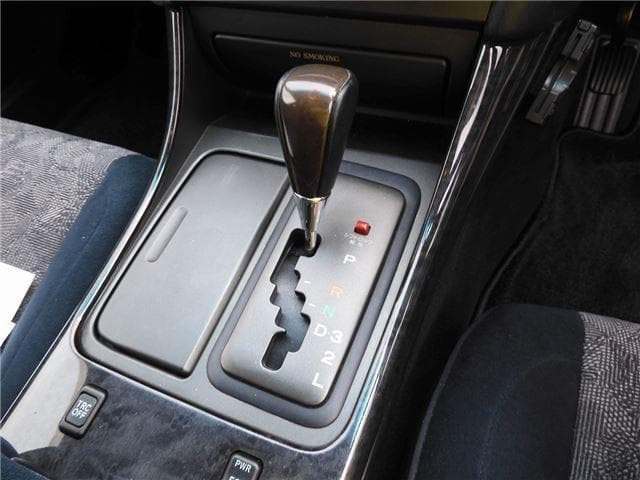 1997 Toyota Aristo JDM car for sale — photo 8 of 25