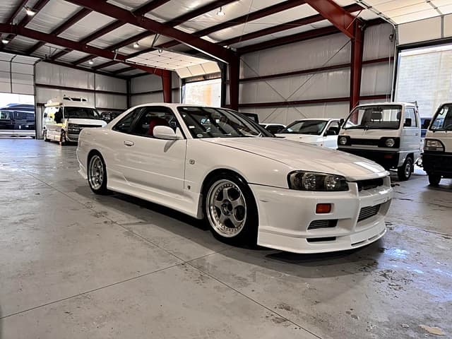 1998 Nissan Skyline JDM car for sale — photo 8 of 25