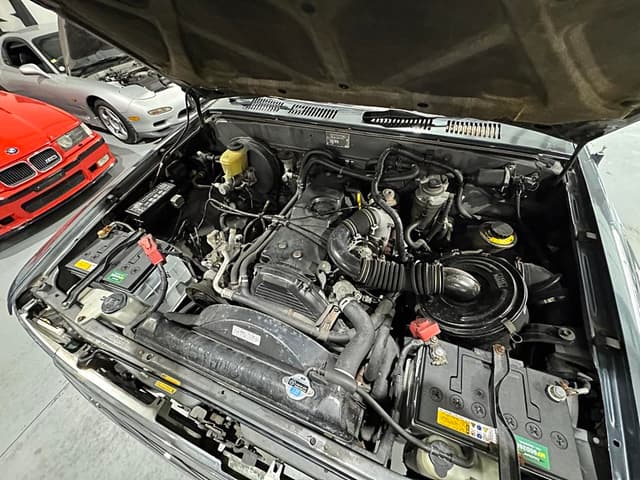 1994 Toyota Hilux JDM car for sale — photo 24 of 25