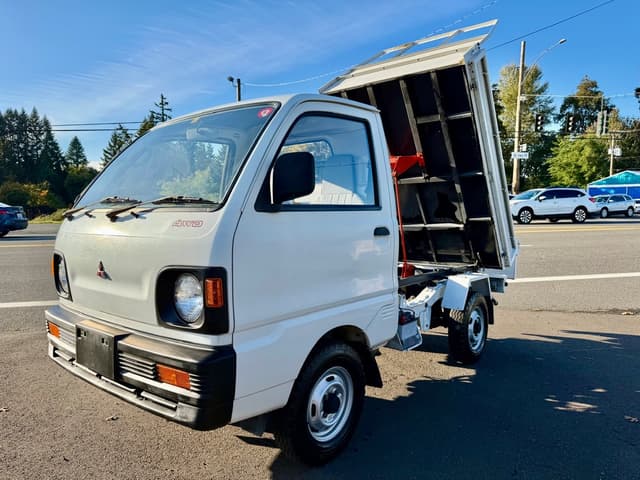 1991 Mitsubishi Minicab JDM car for sale — photo 5 of 25