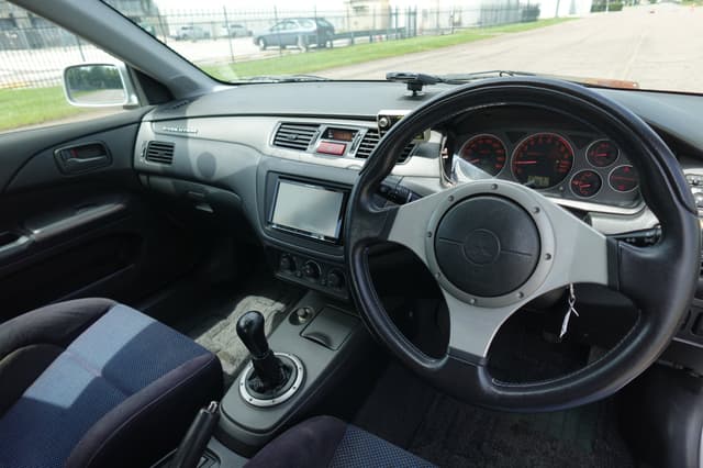 2001 Mitsubishi Lancer Evolution JDM car for sale — photo 13 of 19