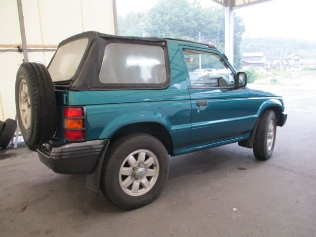 1993 Mitsubishi Pajero JDM car for sale — photo 3 of 15