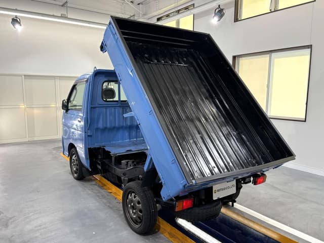 2001 Daihatsu Hijet JDM car for sale — photo 3 of 25