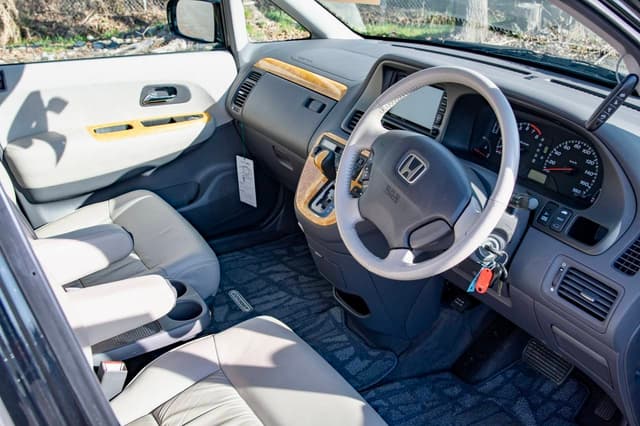 1999 Honda Odyssey JDM car for sale — photo 11 of 21