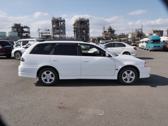 2000 Toyota Caldina JDM car for sale — photo 4 of 22