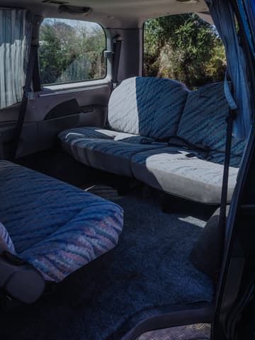 1997 Mitsubishi Delica JDM car for sale — photo 8 of 10