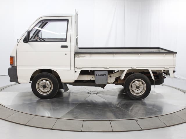 1993 Daihatsu Hijet JDM car for sale — photo 3 of 25