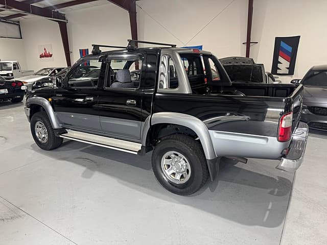 2000 Toyota Hilux JDM car for sale — photo 3 of 25