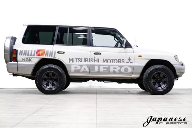 1997 Mitsubishi Pajero JDM car for sale — photo 5 of 25