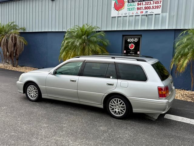 2001 Toyota Crown JDM car for sale — photo 6 of 23