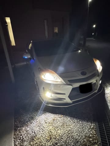 2014 Toyota Prius JDM car for sale — photo 12 of 14