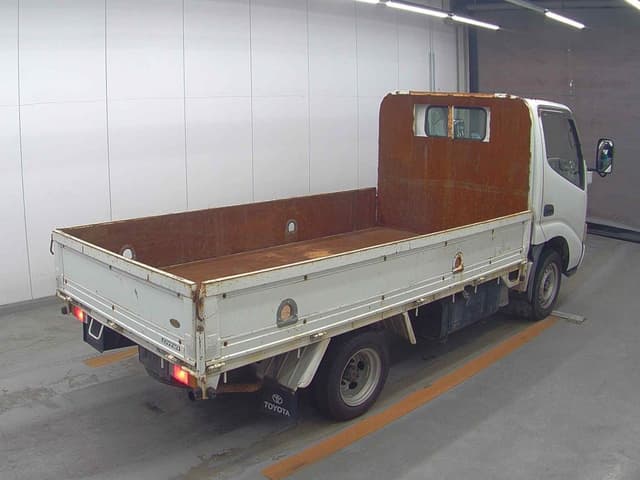 2003 Toyota Dyna JDM car for sale — photo 2 of 6