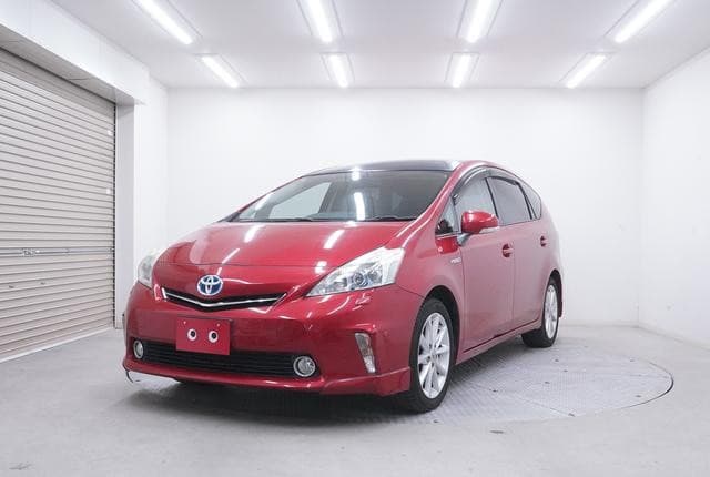 2011 Toyota Prius JDM car for sale — photo 2 of 25
