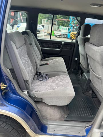 2000 Isuzu Bighorn JDM car for sale — photo 11 of 12