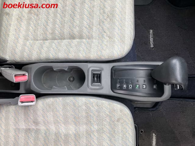 1999 Mitsubishi Town Box JDM car for sale — photo 16 of 23