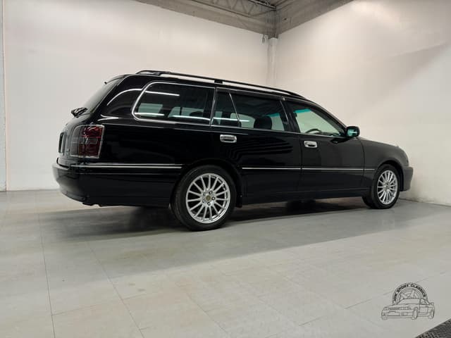 2000 Toyota Crown JDM car for sale — photo 21 of 25