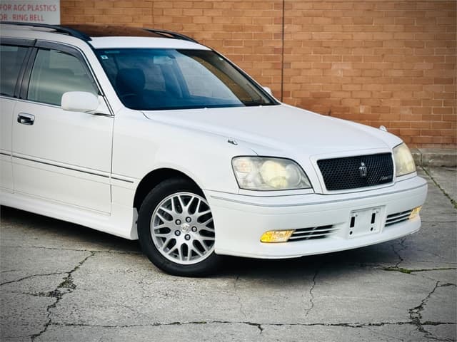 2003 Toyota Crown JDM car for sale — photo 4 of 25