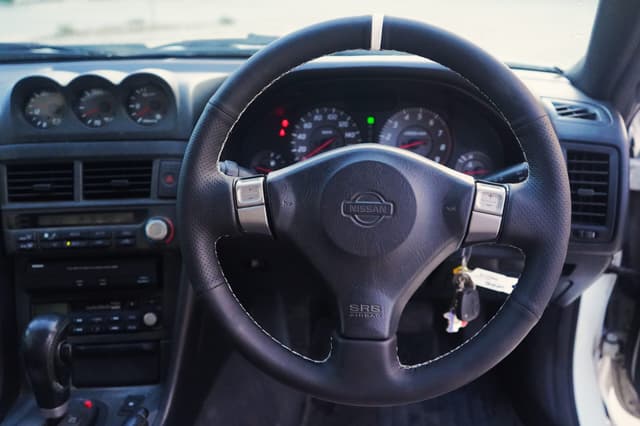 1998 Nissan Skyline JDM car for sale — photo 14 of 25