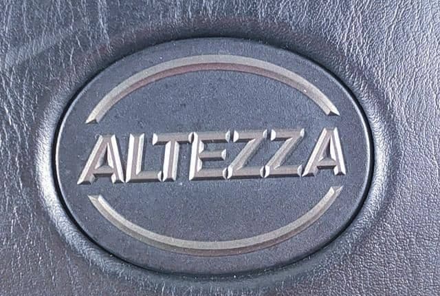 2002 Toyota Altezza JDM car for sale — photo 19 of 25