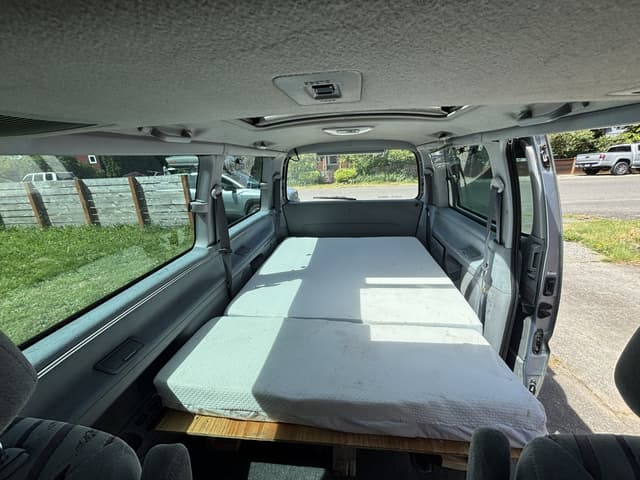 1997 Toyota HiAce JDM car for sale — photo 9 of 10